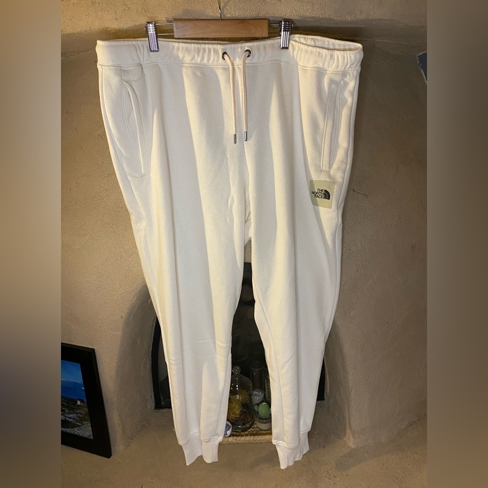 The North Face Box NSE Jogger - Picture 4 of 9